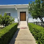 Ndoni Villa Berat