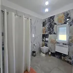فيلة Ndoni *
