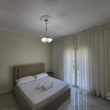 Ndoni Villa